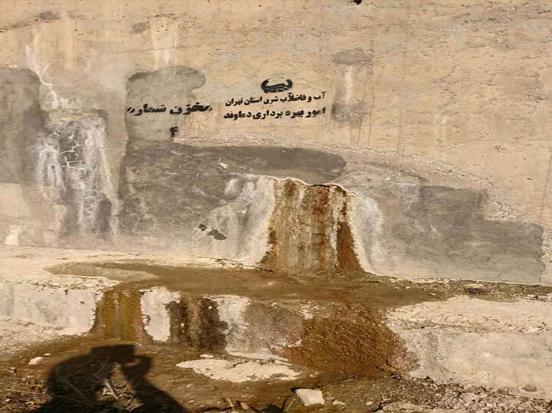 دیوار آب بندی شده مخزن آب فضلاب تهران